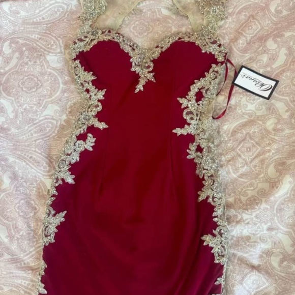 Stunning Red and Gold dress - Picture 1 of 6